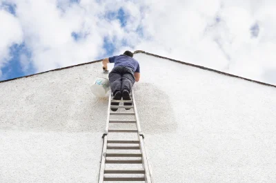 Peinture extérieure à Lascaux — façades et ravalement